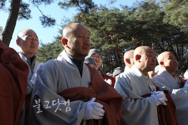 Hàn Quốc Thiền sư Pháp Truyền,  lãnh đạo tinh thần tối cao cho Thiền phái Tào Khê tân Viên tịch