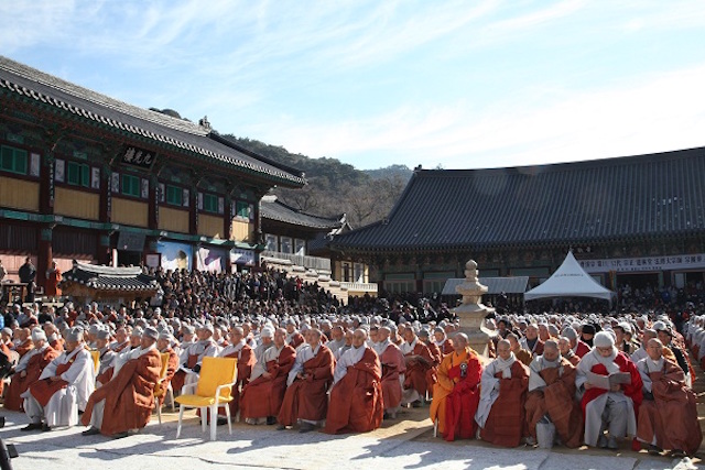 Hàn Quốc Thiền sư Pháp Truyền,  lãnh đạo tinh thần tối cao cho Thiền phái Tào Khê tân Viên tịch