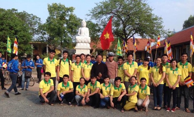 Vĩnh Phúc: CLB TTNPT chùa Tích Sơn tổ chức chương trình đạp xe vì môi trường