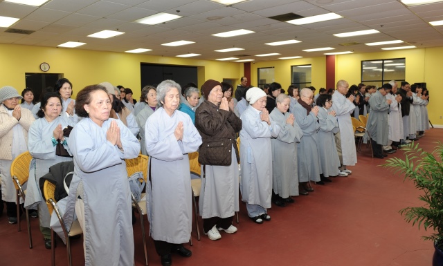 Mỹ: Lễ Bố tát và lễ khai mạc khóa học Phật pháp cơ bản tại Niệm Phật đường Fremont