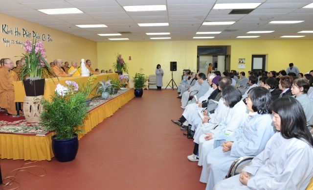 Mỹ: Lễ Bố tát và lễ khai mạc khóa học Phật pháp cơ bản tại Niệm Phật đường Fremont