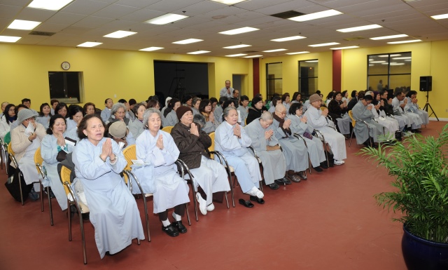 Mỹ: Lễ Bố tát và lễ khai mạc khóa học Phật pháp cơ bản tại Niệm Phật đường Fremont