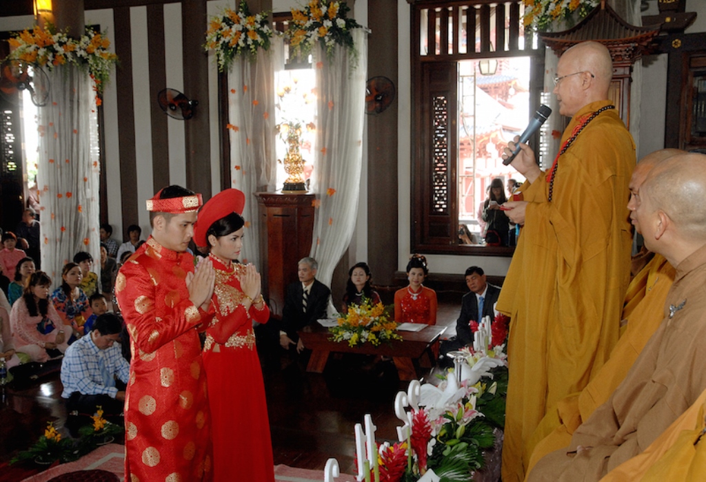 Lễ Hằng thuận đôi uyên ương Vũ Khánh và Kim Ngân