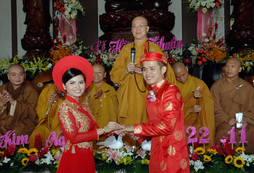 Lễ Hằng thuận đôi uyên ương Vũ Khánh và Kim Ngân