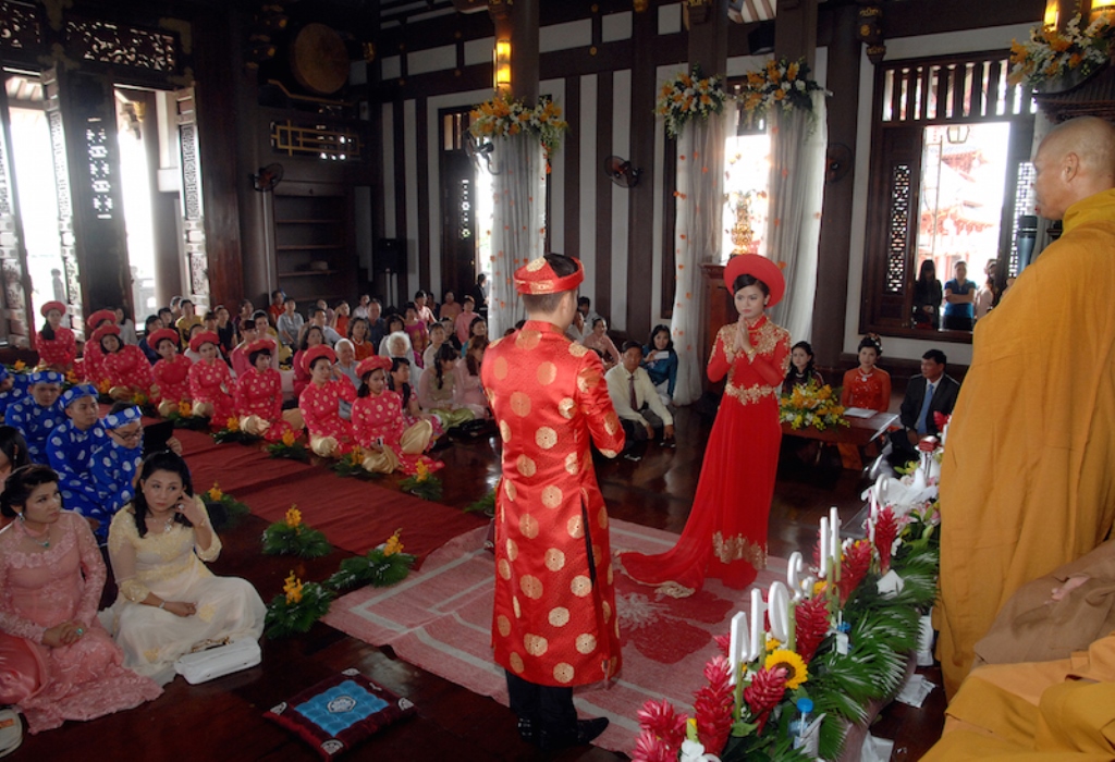 Lễ Hằng thuận đôi uyên ương Vũ Khánh và Kim Ngân