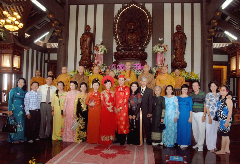 Lễ Hằng thuận đôi uyên ương Vũ Khánh và Kim Ngân