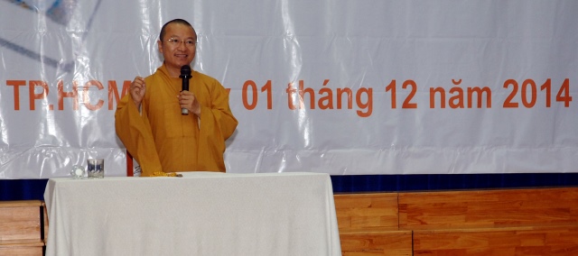 Quỹ Đạo Phật Ngày Nay: Trao tặng học bổng cho 100 sinh viên trường Đại Học KHXH&amp;NV TP. HCM
