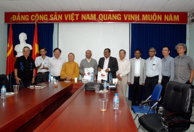Giao lưu và trao đổi học thuật về Văn hóa Tôn giáo với hai vị Giáo sư đến từ Ấn Độ