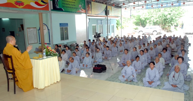 Tiền Giang: TT. Thích Nhật Từ làm cố vấn tinh thần cho chùa Kim Linh I -  TT. Chợ Gạo