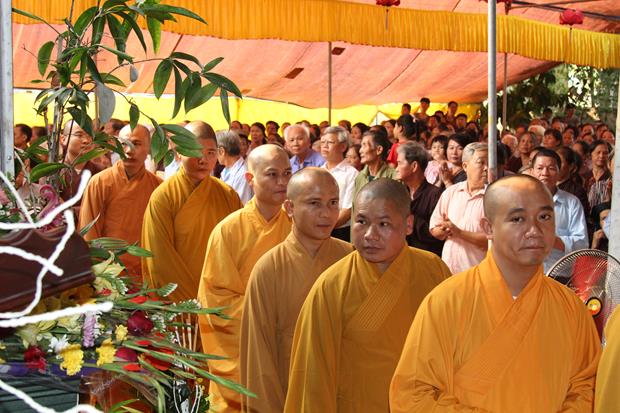 Hà Nam: Lễ Công Bố Quyết Định Bổ Nhiệm Trị Trì- Khánh Thành Lầu Chuông chùa Trinh Sơn