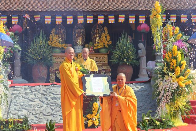 Thái Nguyên: Lễ quyết định bổ nhiệm trụ trì - khánh thành chính điện Chùa Hang