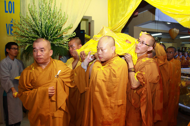 TP.HCM: Lễ nhập kim quan cố HT. Thích Như Thọ
