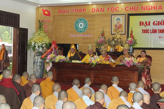 Quảng Ninh: Trao truyền giới châu cho giới tử Đại giới đàn Trúc Lâm Tam Tổ lần VI- 2014