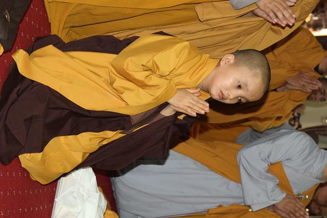 Quảng Ninh: Trao truyền giới châu cho giới tử Đại giới đàn Trúc Lâm Tam Tổ lần VI- 2014