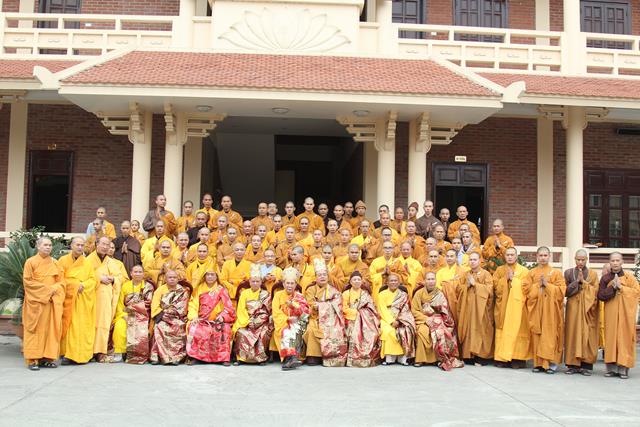 Quảng Ninh: Trao truyền giới châu cho giới tử Đại giới đàn Trúc Lâm Tam Tổ lần VI- 2014
