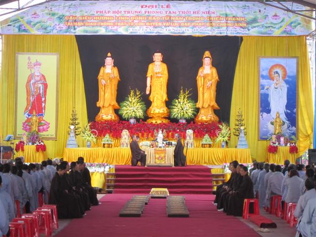 Thái Bình: Lễ cầu siêu đồng bào nạn vong tại chùa Từ Xuyên