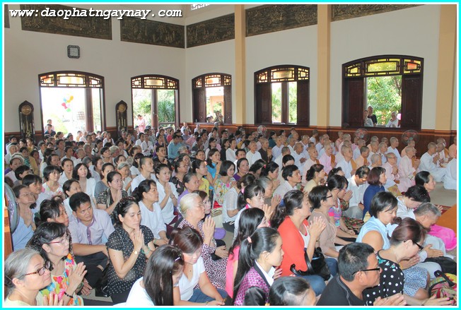 Hàng ngàn Phật tử đã tề tựu tham dự đại lễ.