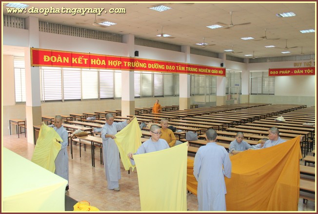 Chùm ảnh: Sẵn sàng cho lễ kỷ niệm 25 năm thành lập Trường Trung Cấp Phật Học TP. HCM (1989 - 2014)