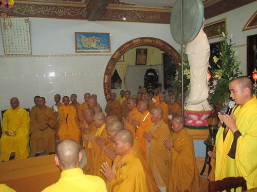 Lễ nhập kim quan cố trưởng lão hòa thượng Thích Pháp Chiếu