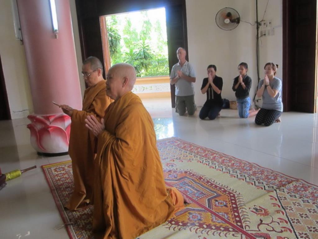 Lễ Quy y đặc biệt tại tịnh xá Ngọc Sơn