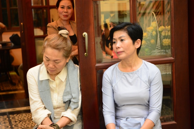 Quỹ Đạo Phật Ngày Nay: Trao tặng Học Bổng cho các Tăng Ni sinh niên khóa 2014-2015