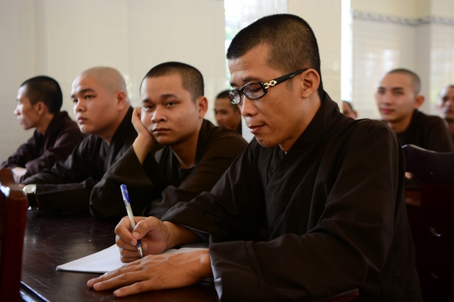 Quỹ Từ Thiện Đạo Phật Ngày Nay tặng quà cho người khuyết tật  tại Huyện Vĩnh Lợi - Bạc Liêu