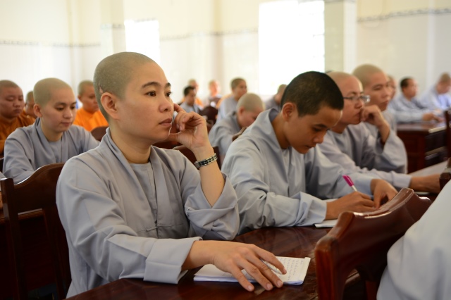 Quỹ Từ Thiện Đạo Phật Ngày Nay tặng quà cho người khuyết tật  tại Huyện Vĩnh Lợi - Bạc Liêu