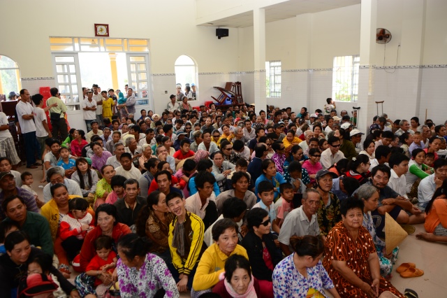 Quỹ Từ Thiện Đạo Phật Ngày Nay tặng quà cho người khuyết tật  tại Huyện Vĩnh Lợi - Bạc Liêu
