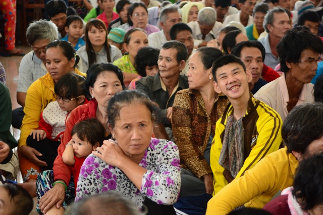 Quỹ Từ Thiện Đạo Phật Ngày Nay tặng quà cho người khuyết tật  tại Huyện Vĩnh Lợi - Bạc Liêu