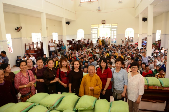 Quỹ Từ Thiện Đạo Phật Ngày Nay tặng quà cho người khuyết tật  tại Huyện Vĩnh Lợi - Bạc Liêu