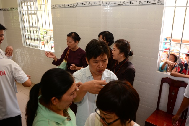 Quỹ Từ Thiện Đạo Phật Ngày Nay tặng quà cho người khuyết tật  tại Huyện Vĩnh Lợi - Bạc Liêu