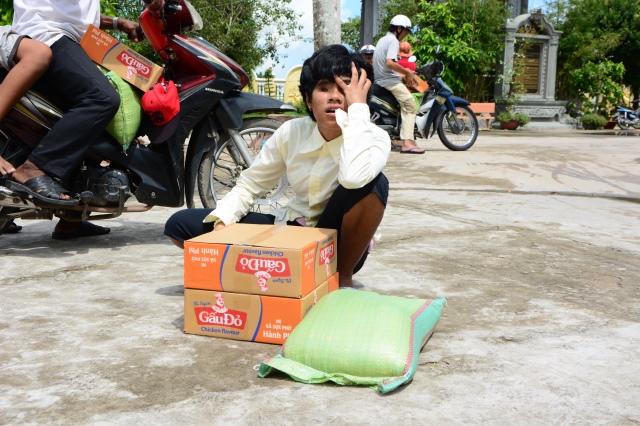 Quỹ Từ Thiện Đạo Phật Ngày Nay tặng quà cho người khuyết tật  tại Huyện Vĩnh Lợi - Bạc Liêu