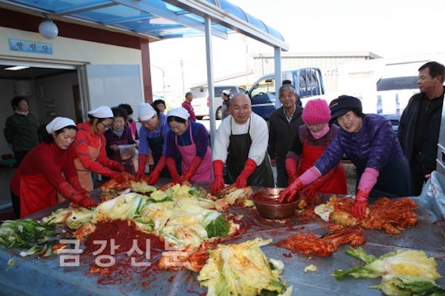 Hàn Quốc: Phật giáo hưởng ứng Lễ hội Muối Kimchi “chia sẻ yêu thương”