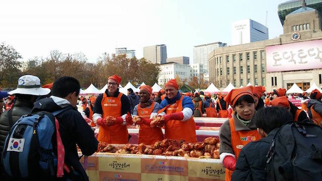 Hàn Quốc: Phật giáo hưởng ứng Lễ hội Muối Kimchi “chia sẻ yêu thương”