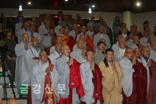 Hàn Quốc: Phật giáo Hàn - Trung - Nhật cầu nguyện hòa bình tại Khu phi quân sự DMZ