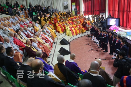 Hàn Quốc: Phật giáo Hàn - Trung - Nhật cầu nguyện hòa bình tại Khu phi quân sự DMZ