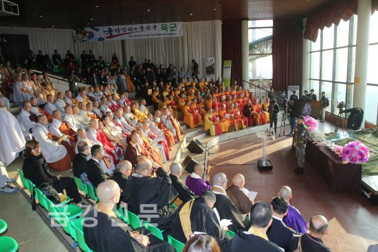 Hàn Quốc: Phật giáo Hàn - Trung - Nhật cầu nguyện hòa bình tại Khu phi quân sự DMZ