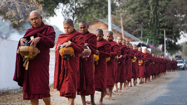 Myanmar: Tăng sĩ Phật giáo đã thể hiện sự hào phóng của quốc gia