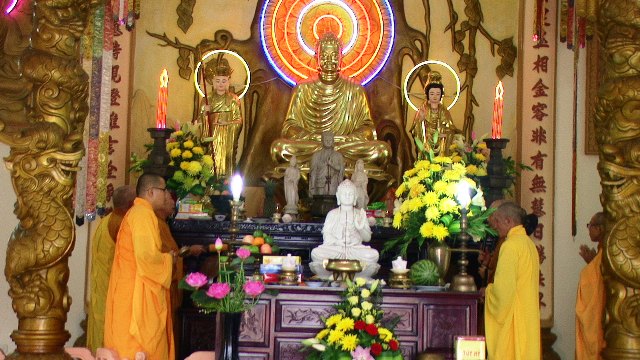 Thăm chùa Bửu Phước trên đồi Núi Sạn