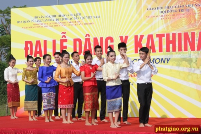 Lễ Dâng Y kathina đầu tiên ở chùa Khmer - Hà Nội