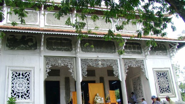 Khánh Hòa: Thăm chùa Đức Sơn vùng núi Đá Bàn