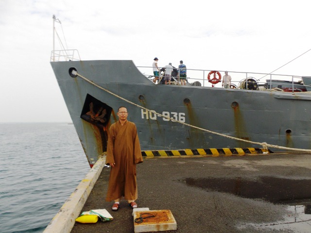 Khánh Hòa: Gặp gở quý Thầy trú trì chùa Trường Sa Lớn