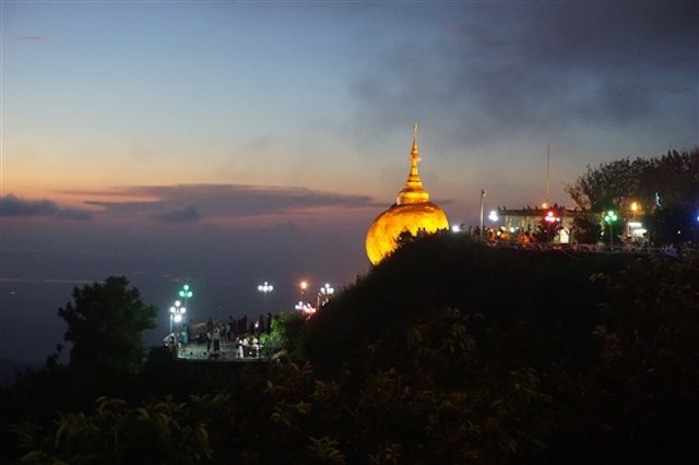 Thanh Hóa: Về Kyaiktiyo tận mắt chiêm ngưỡng tảng đá thiêng Golden Rock