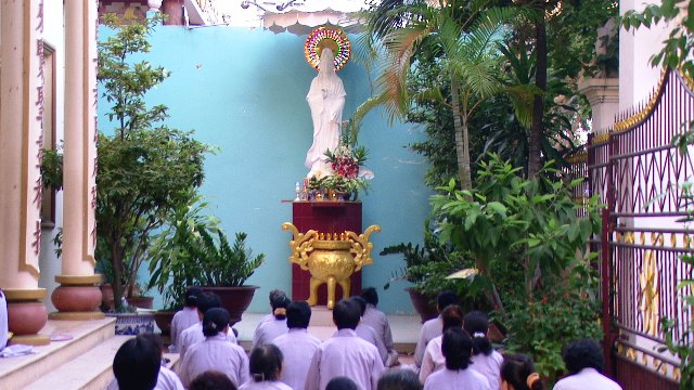 Khánh Hòa: Lễ hội Quán Thế Âm tại chùa Linh Thứu