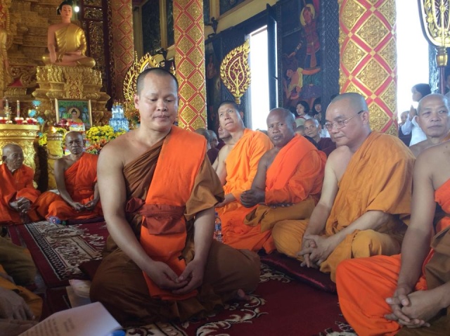 Lễ Dâng Y kathina đầu tiên ở chùa Khmer - Hà Nội