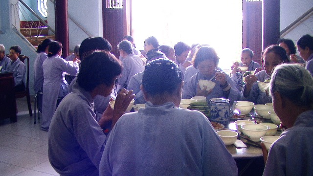 Khánh Hòa: Khóa tu thọ bát quan trai tại Tổ đình Nghĩa Phương