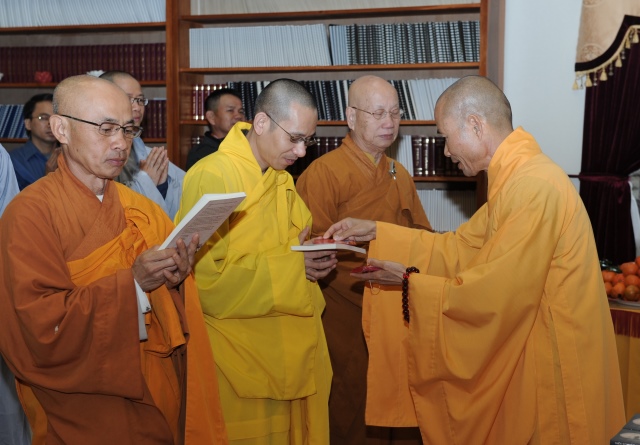 Hoa Kỳ: Lễ Phật đầu năm Ất Mùi 2015 tại chùa Phổ Từ