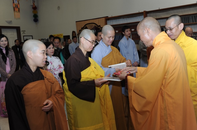 Hoa Kỳ: Lễ Phật đầu năm Ất Mùi 2015 tại chùa Phổ Từ