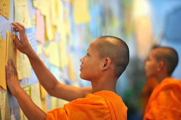 Thái Lan: Hình ảnh Lễ Truyền trao Giới pháp tại Tu viện Wat Phra Dhammakaya