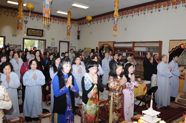 Hoa Kỳ: Lễ Phật đầu năm Ất Mùi 2015 tại chùa Phổ Từ